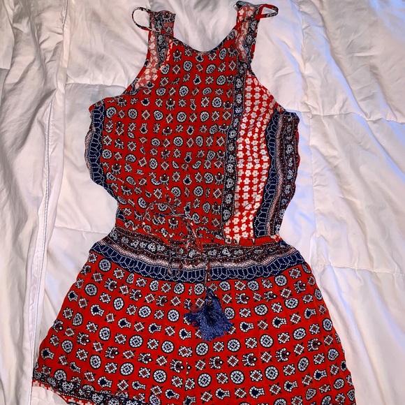 RED ROMPER - Picture 2 of 3